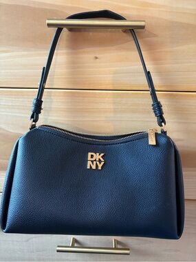 ✨ DKNY Remy Medium Zip-Top Shoulder Bag - Classic Black & Gold